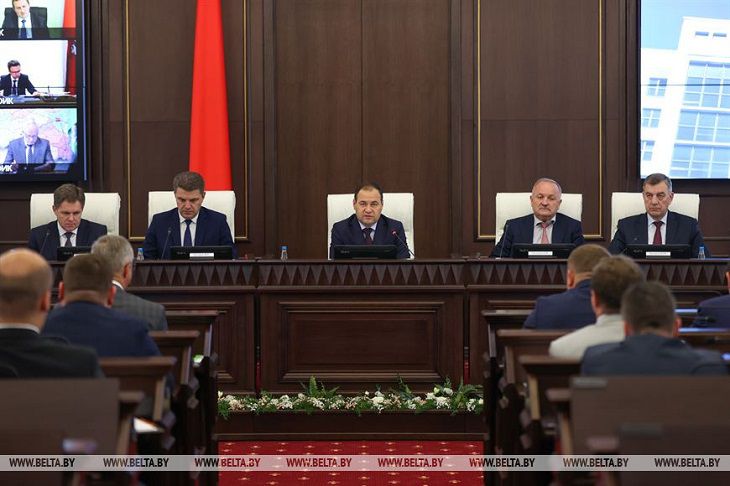 Проект бюджета-2021: курс доллара – Br2,4, потери от налогового маневра – Br350 млн