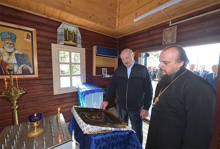 «Господь всегда нас поддержит»: Лукашенко призвал белорусов не бояться трудностей 