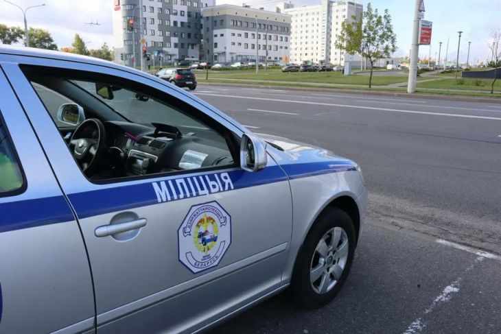 В Витебске ночью ловили пьяного водителя: сотрудники ГАИ пошли на крайние меры 