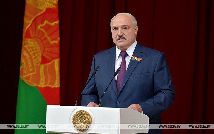Лукашенко: если пойдем по навязанным сценариям заграничных кукловодов, то перестанем быть белорусами