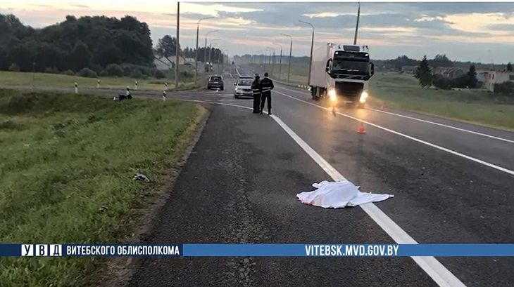 На трассе под Лиозно дальнобойщик нашел труп женщины