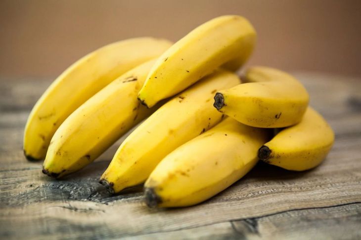 Смертельно опасно: названы продукты, которые нельзя есть с бананами Смертельно опасно: названы продукты, которые нельзя есть с бананами