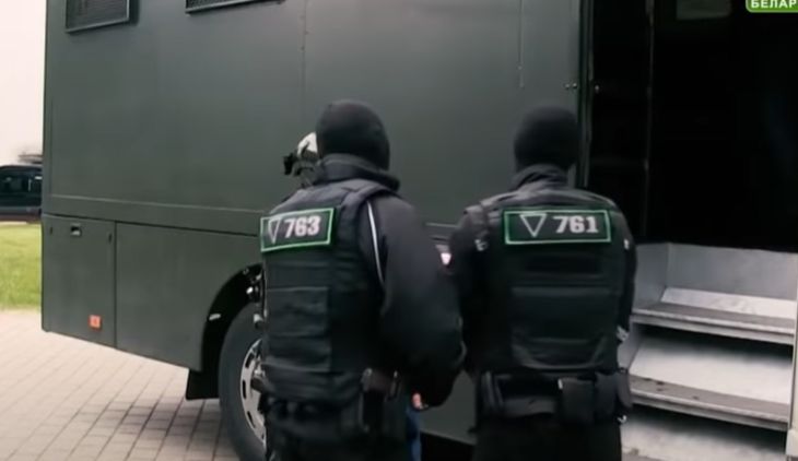 А вы в курсе, что мы из России? По ТВ показали, как задерживали россиян под Минском 