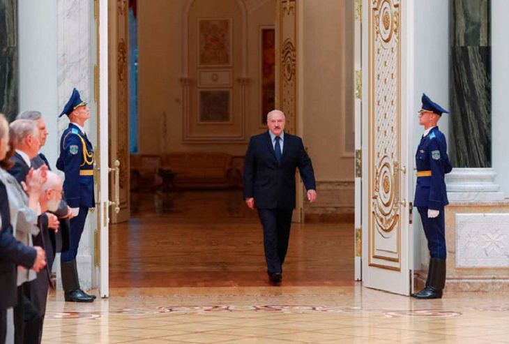 Лукашенко рассказал про «кровавый обрубок» государства