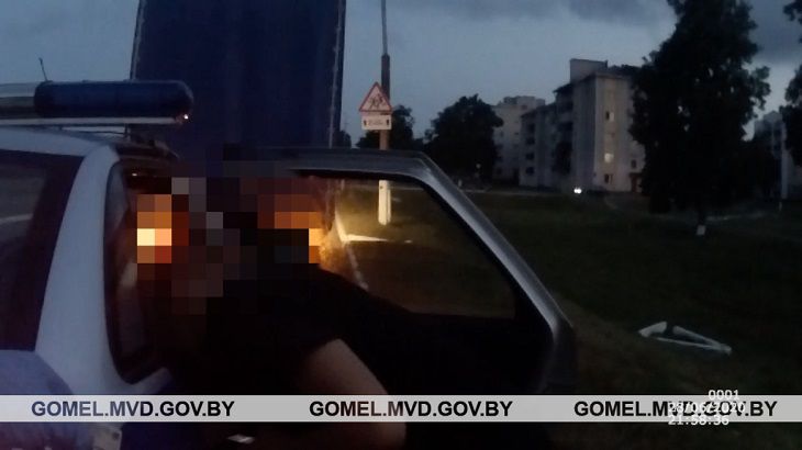 В Чечерске житель Минщины хотел инспектору ГАИ дать взятку: вот что произошло