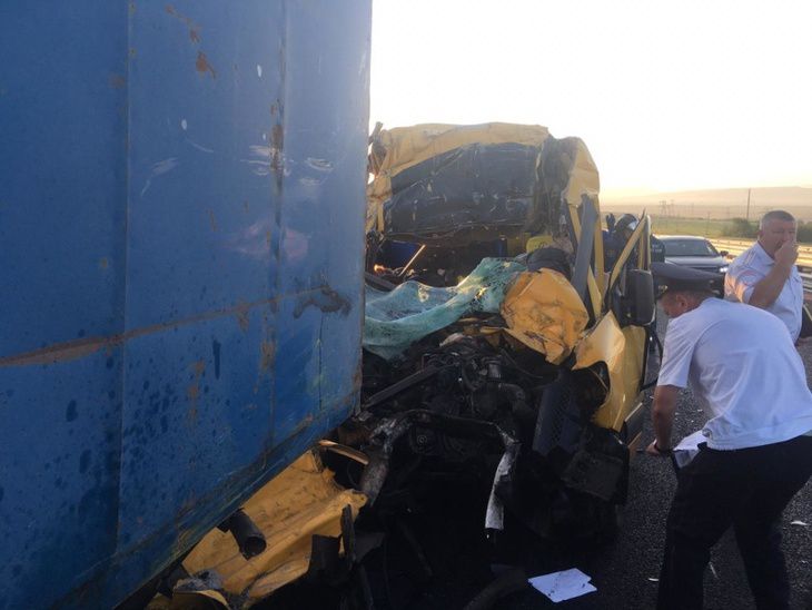 Резонансное ДТП с маршруткой в Крыму: девять погибших, есть пострадавшие