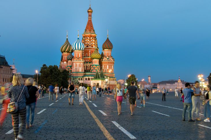 Москва отменяет обязательный масочный режим