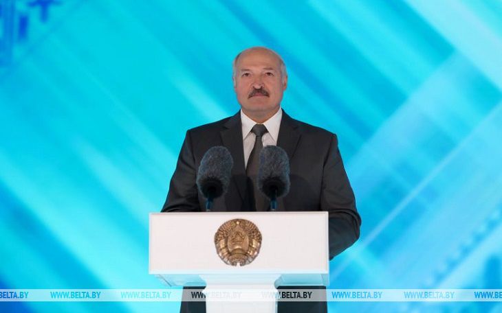 Сходите на Сож, съездите в Славгород: Лукашенко призвал белорусов отдыхать на родине 