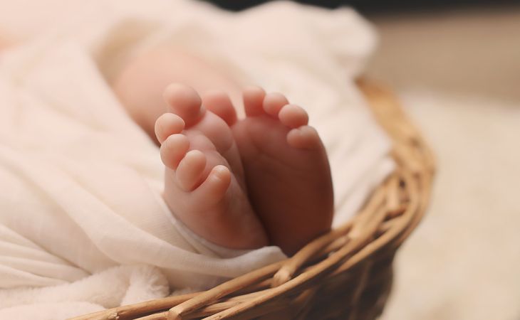 «Родила девочку, а нужен мальчик»: из роддома украли младенца 