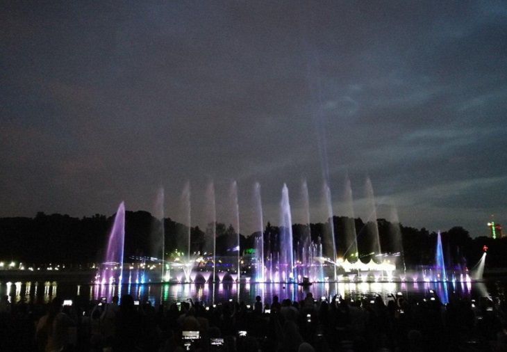 Лукашенко высказался о фонтане в Минске за миллионы долларов