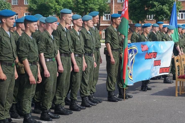 В Минобороны опровергли фейк о витебских десантниках В Минобороны опровергли фейк о витебских десантниках