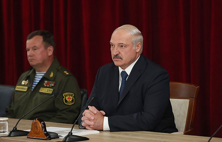 Лукашенко сравнил попытки раскачать ситуацию в Беларуси в 2010 году и сейчас
