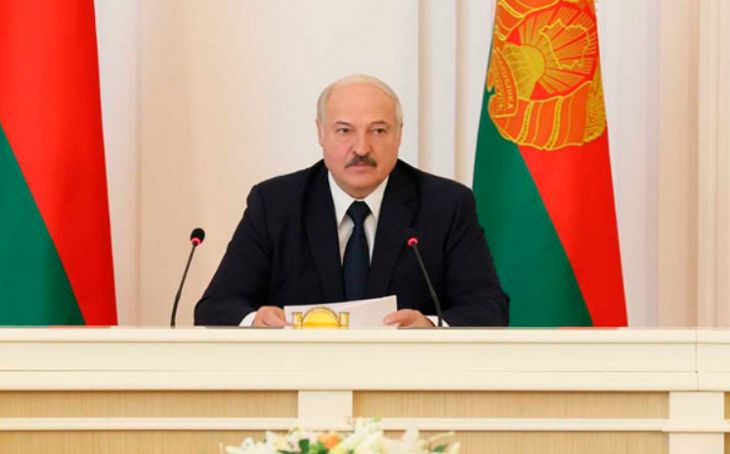 Лукашенко о выборах: началась «политическая пандемия» Лукашенко о выборах: началась «политическая пандемия»