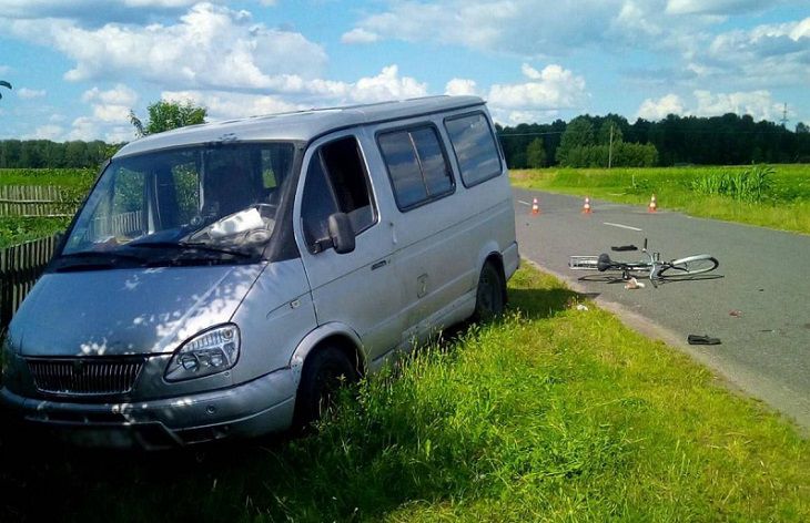 Под Лунинцом ГАЗ наехал на велосипедистку