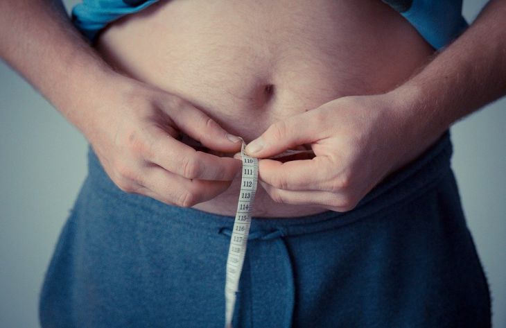 5 лайфхаков, которые помогут похудеть вашему мужу так, что он даже не догадается об этом