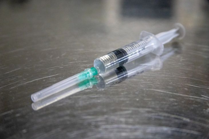 Трамп заявил, что готов стать первым в США, кто опробует на себе вакцину от COVID-19