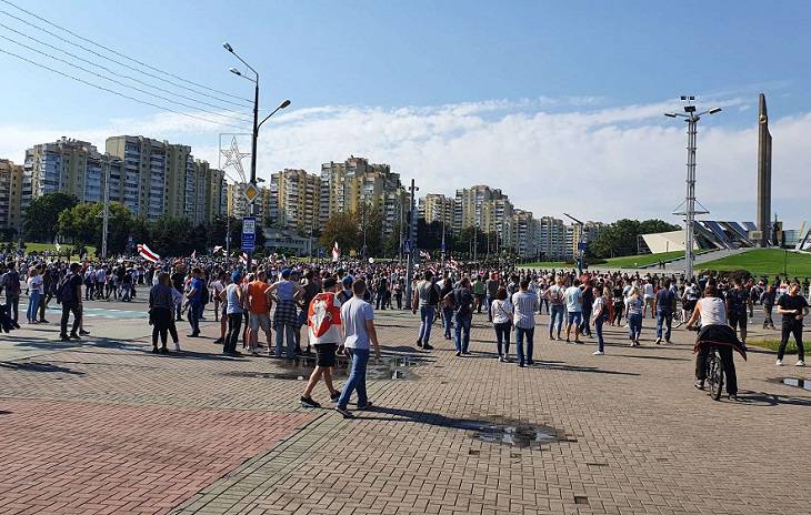 В городах Беларуси проходят марши мира и независимости