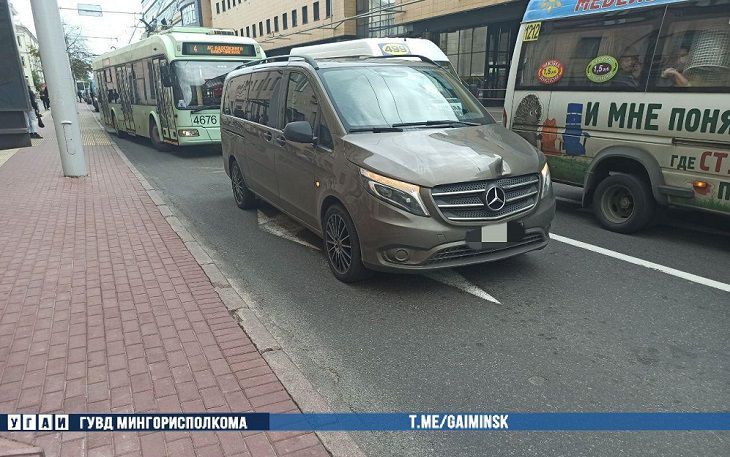 В Минске легковушка сбила семейную пару с двухлетним ребенком на руках