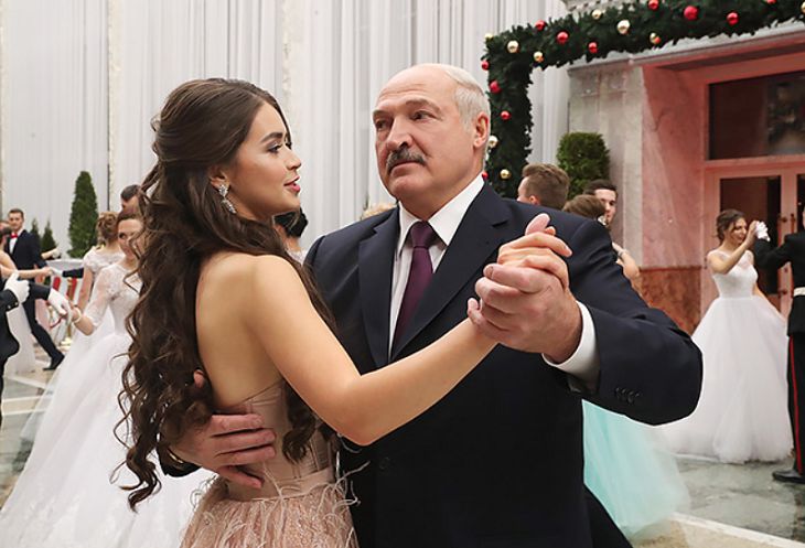 Танцевавшая с Лукашенко «Мисс Беларусь» обратилась к людям