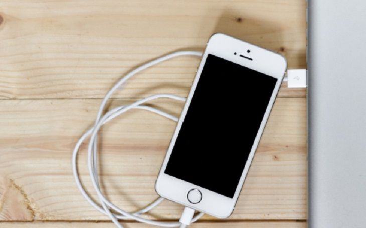 Российские ученые нашли способ заряжать гаджеты от тепла тела