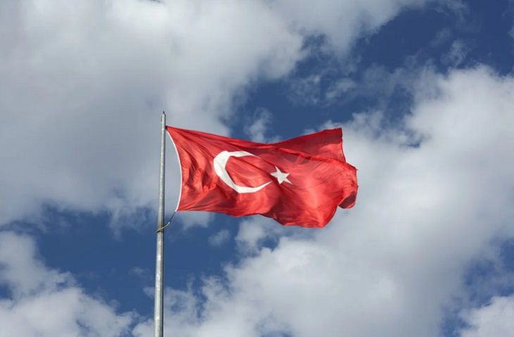 ЕС введет Турции санкции за незаконную буровую деятельность
