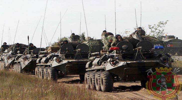Белорусские военные продолжают отрабатывать ликвидацию условного противника с Запада