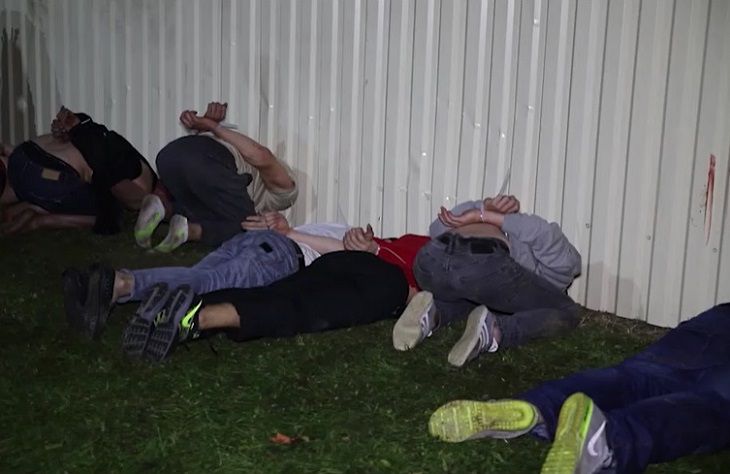 БЕЛТА показала видео с задержанными провокаторами: двое говорят, что из России