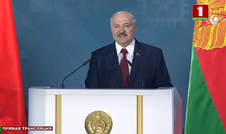 Лукашенко поручил пригласить генпрокуроров России и Украины: надо разбираться с задержанными боевиками