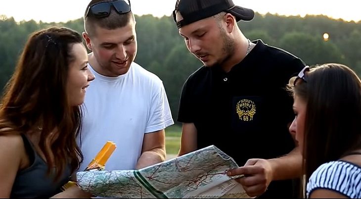 Авторы песни «Мама Беларусь» заявили, что не давали согласия использовать ее на митингах