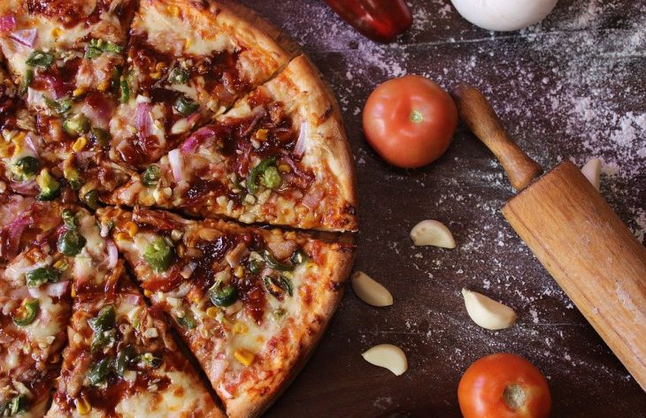 Кулинары назвали 4 главных правила вкусной домашней пиццы