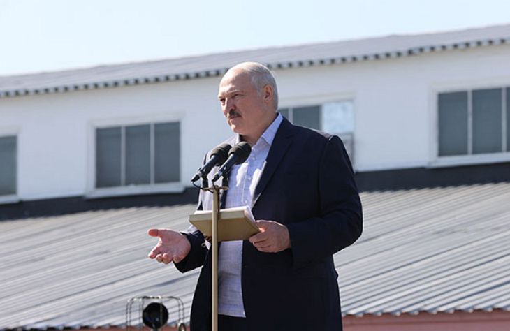 Лукашенко: за свое мнение в Беларуси не начнут «ломать людей» Лукашенко: за свое мнение в Беларуси не начнут «ломать людей»