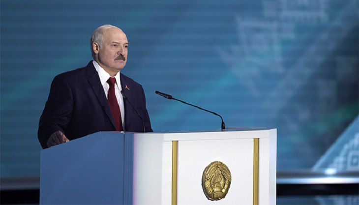 «Страну мы вам не отдадим» – заявление Лукашенко