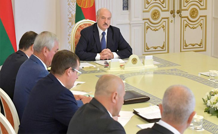 «Без комментариев». Лукашенко о запрете трансляции в Беларуси российских телеканалов