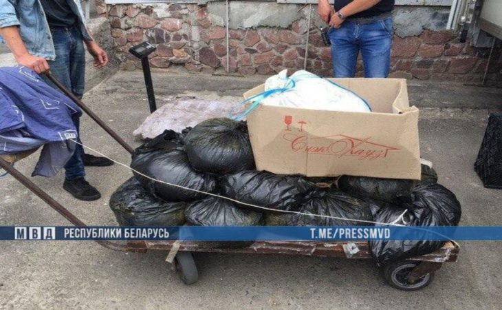 МВД: в Гомеле среди протестующих могли распространить 190 кг насвая МВД: в Гомеле среди протестующих могли распространить 190 кг насвая