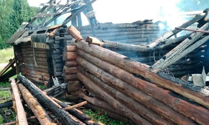 Пожар в Дрибинском районе: из-за вспышки газа загорелся дом