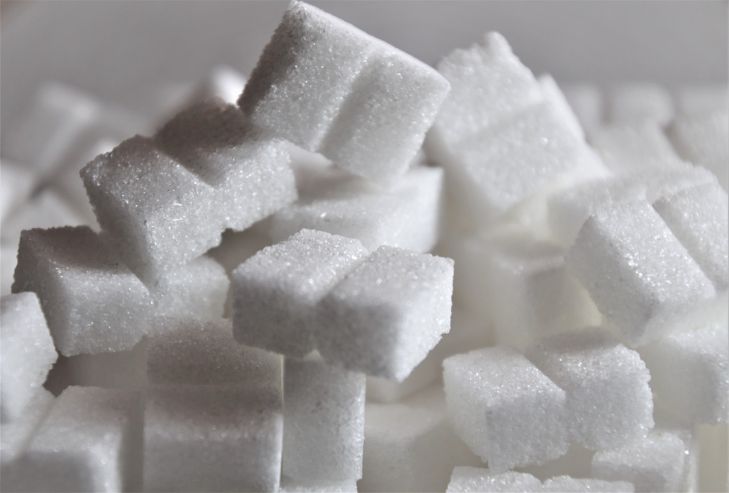 Ученые рассказали о неожиданной опасности сахара для мозга