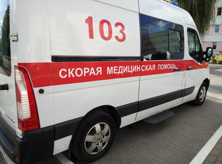 В Бресте работницу предприятия придавило автоматической дверью В Бресте работницу предприятия придавило автоматической дверью