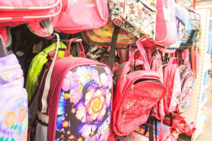 Обувь, ранцы, одежда и канцелярия: на что обращать внимание при покупке школьных товаров