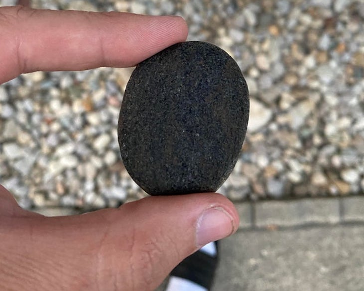 Никакой мистики, только иллюзия, которую увидят не все: Парень показал движущийся на фото камень