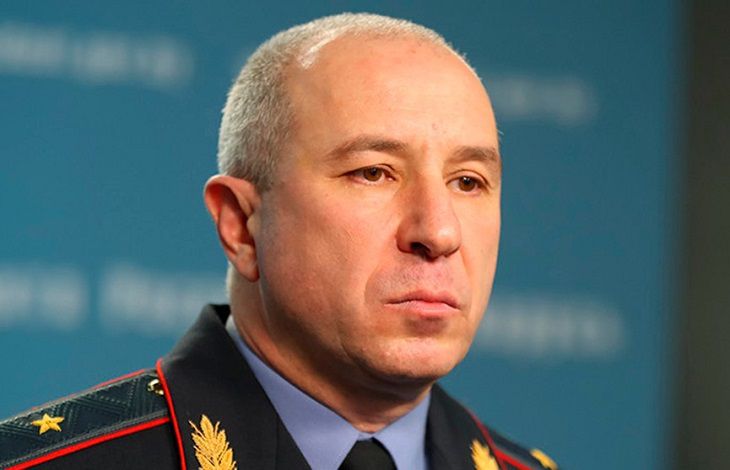 Караев об акциях протеста: Таких девочек в армию, а мальчиков, наверное, к плите Караев об акциях протеста: Таких девочек в армию, а мальчиков, наверное, к плите