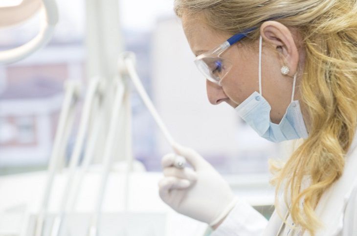 Ученые нашли связь между тревожностью и болезнями щитовидной железы Ученые нашли связь между тревожностью и болезнями щитовидной железы