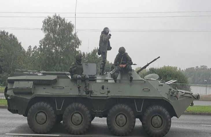 Глава Минобороны Беларуси: войска выведены из Гродненской области