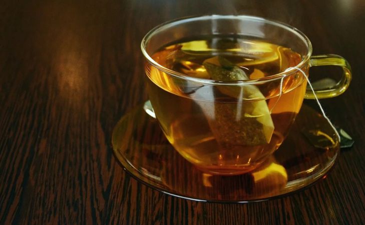 Диетологи назвали 3 самых полезных «осенних» чая 