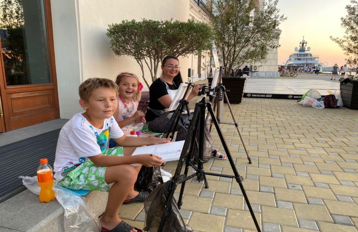 Как правильно воспитывать детей работающей маме: практические советы эксперта