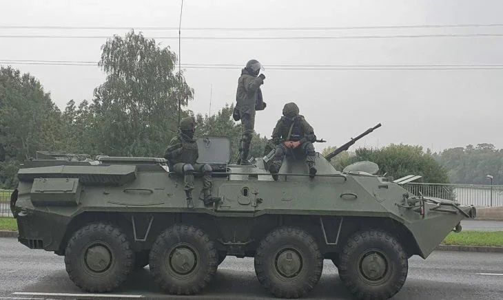 Минобороны обеспокоено «лязганьем натовских гусениц» на границе с Беларусью и полетами бомбардировщиков
