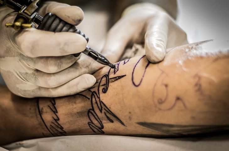 Ученые рассказали о неожиданной пользе татуировок
