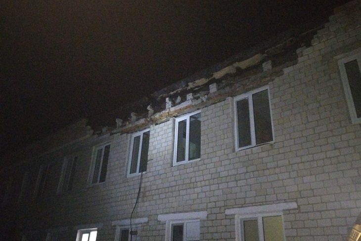 В Столбцовском районе из-за сильного ветра обрушилась часть стены детского сада