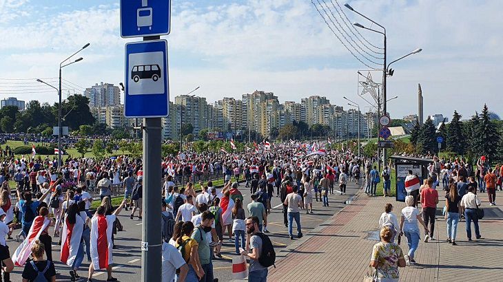 Прокуратура: в Беларуси 300 семьям вынесено предупреждение за участие детей в митингах
