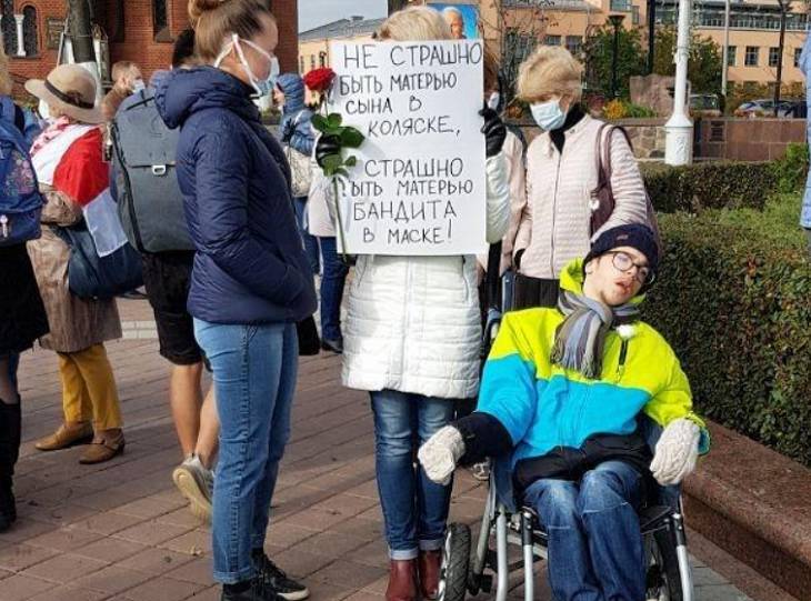 В Минске прошел марш людей с инвалидностью, не обошлось без задержаний