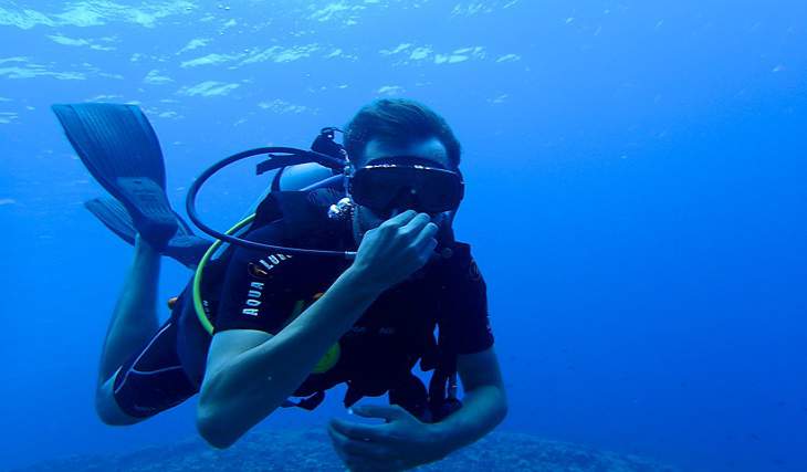 Ученые назвали рекордное время задержки дыхания под водой